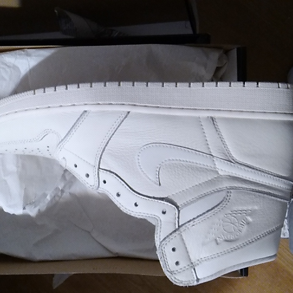 Brand New Air Jordan 1 Retro High OG,Size 12,Off White